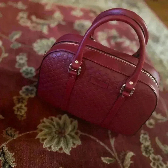 RED GUCCI MICROGUCCISSIMA SMALL LEATHER CROSSBODY BAG - Picture 7 of 16